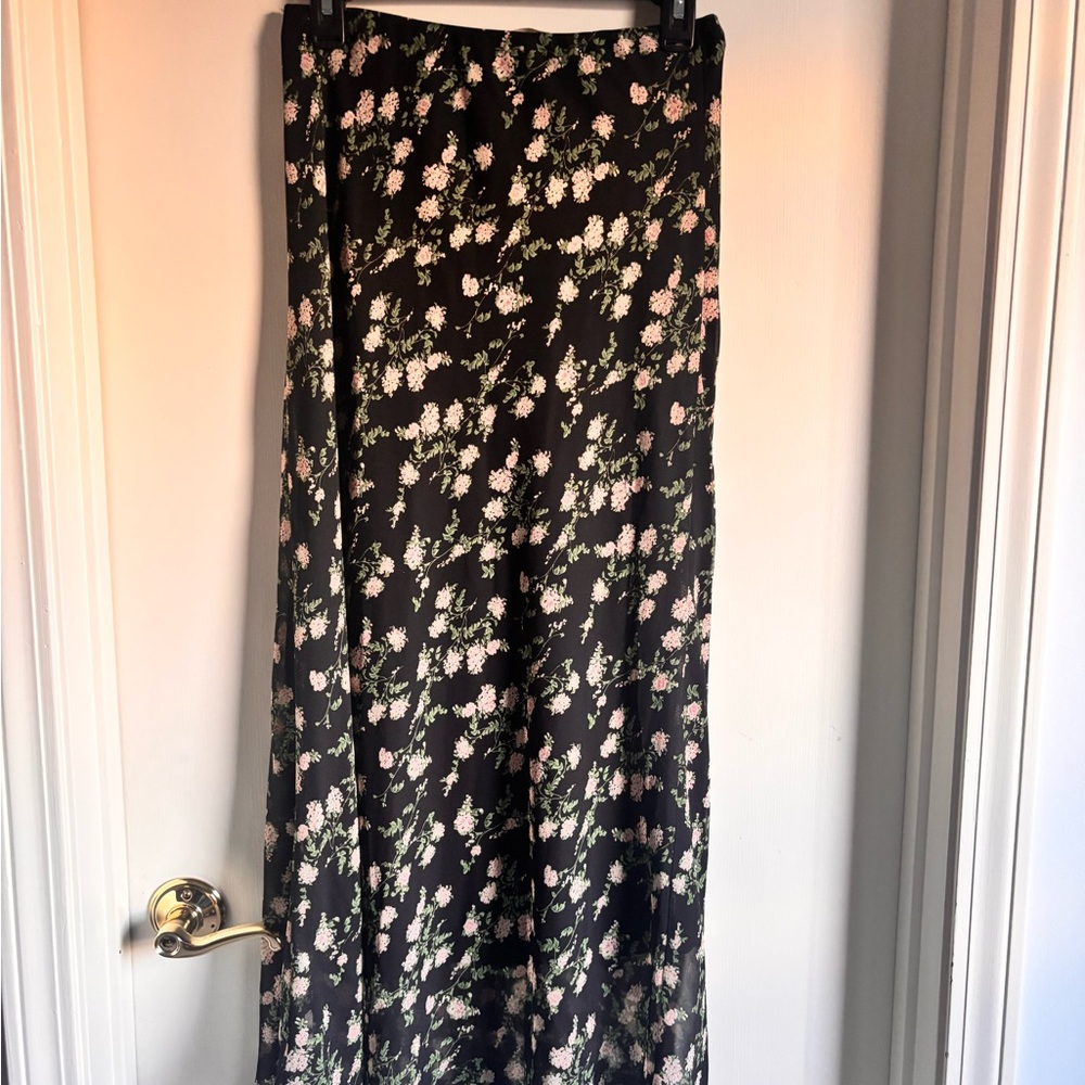 Pitaya Black and White A-line Maxi Skirt Casual